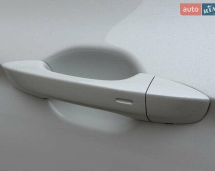 Белый Фольксваген Пассат, объемом двигателя 2 л и пробегом 196 тыс. км за 24999 $, фото 30 на Automoto.ua