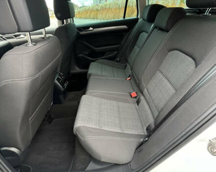 Белый Фольксваген Пассат, объемом двигателя 1.97 л и пробегом 168 тыс. км за 27349 $, фото 65 на Automoto.ua