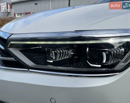 Белый Фольксваген Пассат, объемом двигателя 1.97 л и пробегом 168 тыс. км за 27349 $, фото 19 на Automoto.ua