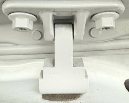 Белый Фольксваген Пассат, объемом двигателя 2 л и пробегом 205 тыс. км за 27500 $, фото 103 на Automoto.ua