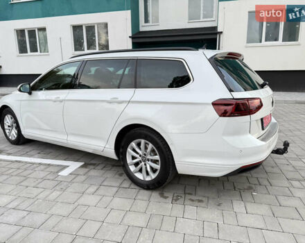 Белый Фольксваген Пассат, объемом двигателя 2 л и пробегом 205 тыс. км за 27500 $, фото 15 на Automoto.ua