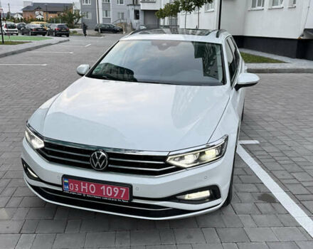 Белый Фольксваген Пассат, объемом двигателя 2 л и пробегом 205 тыс. км за 27500 $, фото 165 на Automoto.ua