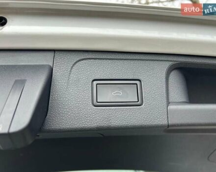 Белый Фольксваген Пассат, объемом двигателя 1.97 л и пробегом 215 тыс. км за 24500 $, фото 55 на Automoto.ua