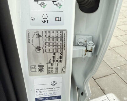 Белый Фольксваген Пассат, объемом двигателя 2 л и пробегом 205 тыс. км за 27500 $, фото 76 на Automoto.ua