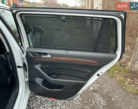 Белый Фольксваген Пассат, объемом двигателя 1.97 л и пробегом 215 тыс. км за 24500 $, фото 40 на Automoto.ua