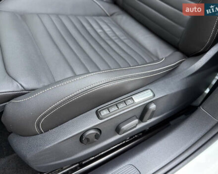 Білий Фольксваген Пассат, об'ємом двигуна 2 л та пробігом 156 тис. км за 26999 $, фото 16 на Automoto.ua