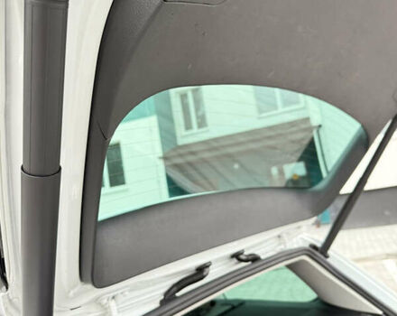 Белый Фольксваген Пассат, объемом двигателя 2 л и пробегом 205 тыс. км за 27500 $, фото 105 на Automoto.ua