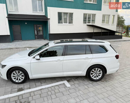 Белый Фольксваген Пассат, объемом двигателя 2 л и пробегом 205 тыс. км за 27500 $, фото 14 на Automoto.ua