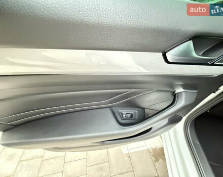 Белый Фольксваген Пассат, объемом двигателя 2 л и пробегом 205 тыс. км за 27500 $, фото 94 на Automoto.ua