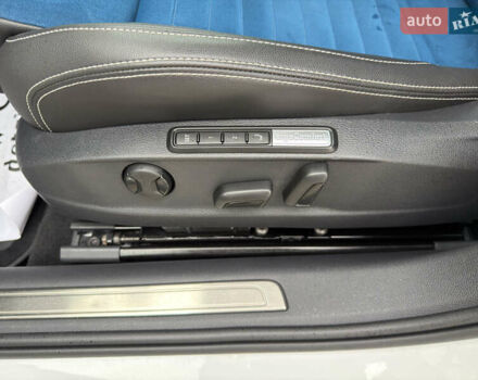 Белый Фольксваген Пассат, объемом двигателя 2 л и пробегом 196 тыс. км за 24999 $, фото 18 на Automoto.ua