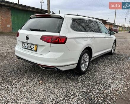 Белый Фольксваген Пассат, объемом двигателя 1.97 л и пробегом 215 тыс. км за 24500 $, фото 9 на Automoto.ua