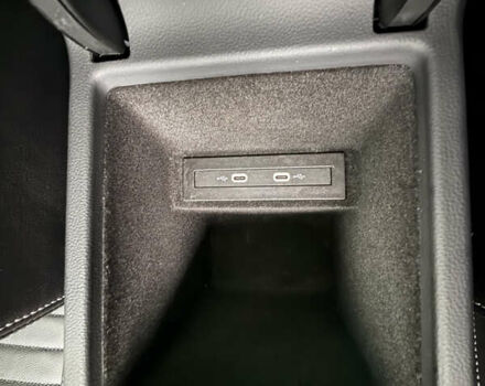 Белый Фольксваген Пассат, объемом двигателя 2 л и пробегом 205 тыс. км за 27500 $, фото 133 на Automoto.ua