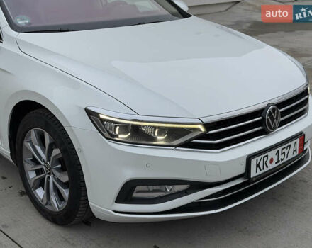Білий Фольксваген Пассат, об'ємом двигуна 2 л та пробігом 156 тис. км за 26999 $, фото 4 на Automoto.ua