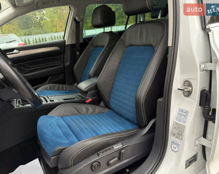 Белый Фольксваген Пассат, объемом двигателя 2 л и пробегом 196 тыс. км за 24999 $, фото 17 на Automoto.ua