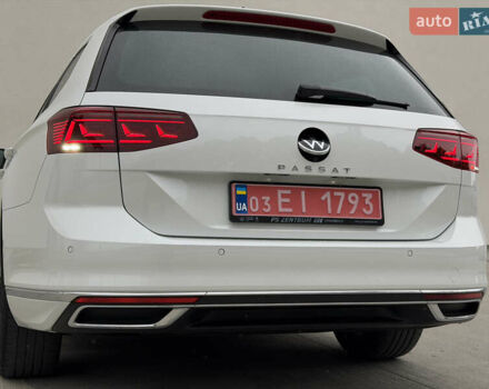 Белый Фольксваген Пассат, объемом двигателя 2 л и пробегом 196 тыс. км за 24999 $, фото 12 на Automoto.ua