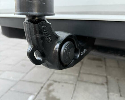 Белый Фольксваген Пассат, объемом двигателя 2 л и пробегом 205 тыс. км за 27500 $, фото 29 на Automoto.ua