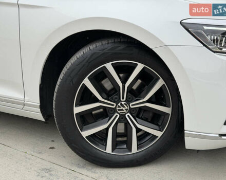 Белый Фольксваген Пассат, объемом двигателя 2 л и пробегом 196 тыс. км за 24999 $, фото 13 на Automoto.ua