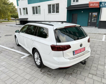 Белый Фольксваген Пассат, объемом двигателя 2 л и пробегом 205 тыс. км за 27500 $, фото 18 на Automoto.ua