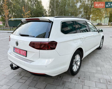 Белый Фольксваген Пассат, объемом двигателя 2 л и пробегом 205 тыс. км за 27500 $, фото 32 на Automoto.ua