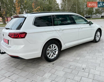 Белый Фольксваген Пассат, объемом двигателя 2 л и пробегом 205 тыс. км за 27500 $, фото 176 на Automoto.ua