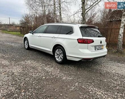 Белый Фольксваген Пассат, объемом двигателя 1.97 л и пробегом 215 тыс. км за 24500 $, фото 7 на Automoto.ua