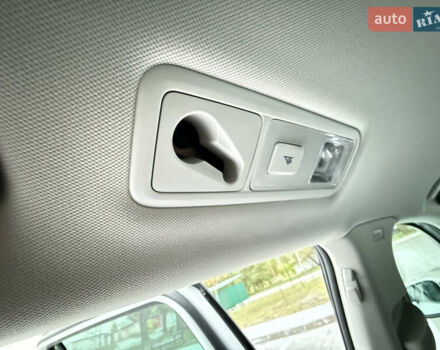 Белый Фольксваген Пассат, объемом двигателя 2 л и пробегом 205 тыс. км за 27500 $, фото 154 на Automoto.ua