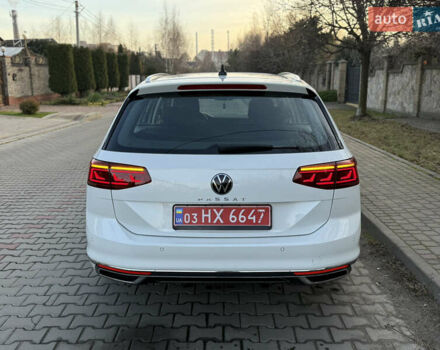 Белый Фольксваген Пассат, объемом двигателя 2 л и пробегом 197 тыс. км за 23700 $, фото 19 на Automoto.ua
