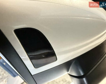 Белый Фольксваген Пассат, объемом двигателя 2 л и пробегом 205 тыс. км за 27500 $, фото 179 на Automoto.ua