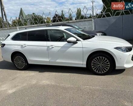 Белый Фольксваген Пассат, объемом двигателя 1.97 л и пробегом 12 тыс. км за 45800 $, фото 5 на Automoto.ua