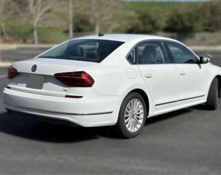 Белый Фольксваген Пассат, объемом двигателя 0 л и пробегом 130 тыс. км за 7800 $, фото 3 на Automoto.ua