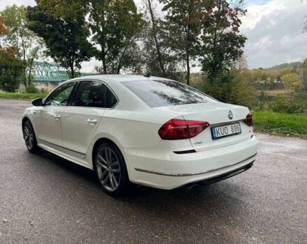 Фольксваген Пассат 2017 в Киеве на Automoto.ua Белый Фольксваген Пассат, объемом двигателя 0 л и пробегом 98 тыс. км за 9700 $, фото 2 на Automoto.ua