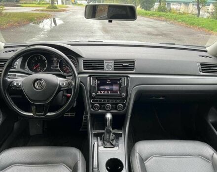 Фольксваген Пассат 2017 в Киеве на Automoto.ua Белый Фольксваген Пассат, объемом двигателя 0 л и пробегом 98 тыс. км за 9700 $, фото 8 на Automoto.ua