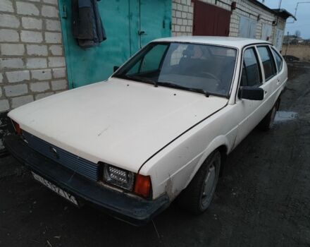 Белый Фольксваген Пассат, объемом двигателя 1 л и пробегом 60 тыс. км за 790 $, фото 1 на Automoto.ua