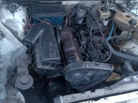 Белый Фольксваген Пассат, объемом двигателя 1.6 л и пробегом 436 тыс. км за 600 $, фото 1 на Automoto.ua