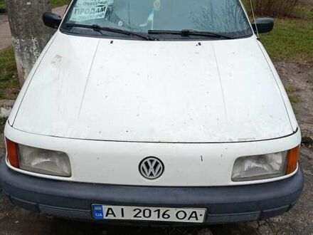 Белый Фольксваген Пассат, объемом двигателя 1.78 л и пробегом 450 тыс. км за 1500 $, фото 1 на Automoto.ua