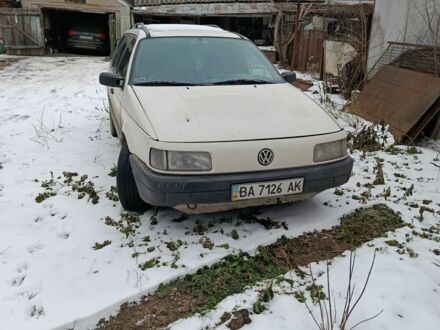 Белый Фольксваген Пассат, объемом двигателя 0 л и пробегом 349 тыс. км за 1700 $, фото 1 на Automoto.ua