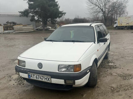 Белый Фольксваген Пассат, объемом двигателя 1.78 л и пробегом 300 тыс. км за 1800 $, фото 1 на Automoto.ua