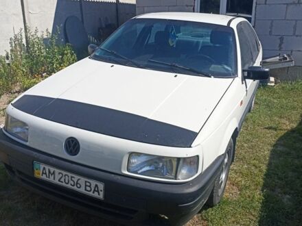 Фольксваген Пассат 1990 у Житомирі на Automoto.ua Білий Фольксваген Пассат, об'ємом двигуна 0 л та пробігом 350 тис. км за 1200 $, фото 1 на Automoto.ua