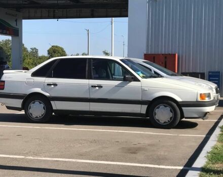 Білий Фольксваген Пассат, об'ємом двигуна 2 л та пробігом 1000 тис. км за 2300 $, фото 1 на Automoto.ua