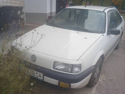 Белый Фольксваген Пассат, объемом двигателя 1.8 л и пробегом 200 тыс. км за 1000 $, фото 1 на Automoto.ua