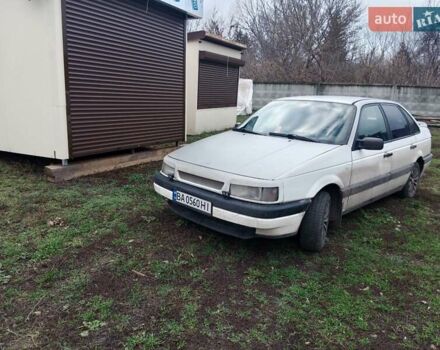 Белый Фольксваген Пассат, объемом двигателя 2 л и пробегом 358 тыс. км за 1300 $, фото 1 на Automoto.ua