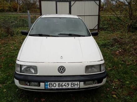 Фольксваген Пассат 1991 в Кременце на Automoto.ua Белый Фольксваген Пассат, объемом двигателя 1.8 л и пробегом 400 тыс. км за 1100 $, фото 1 на Automoto.ua