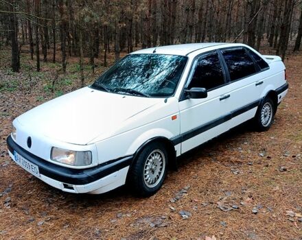 Белый Фольксваген Пассат, объемом двигателя 2 л и пробегом 380 тыс. км за 1500 $, фото 1 на Automoto.ua