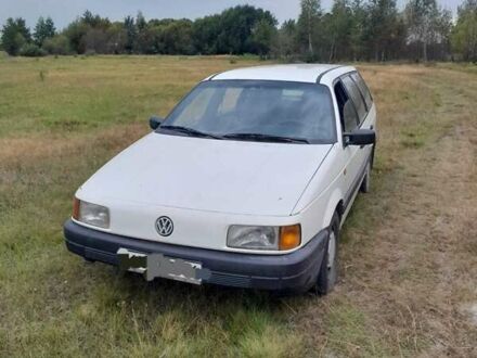 Белый Фольксваген Пассат, объемом двигателя 1.9 л и пробегом 400 тыс. км за 1800 $, фото 1 на Automoto.ua