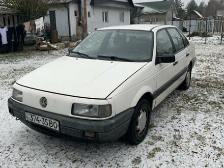 Білий Фольксваген Пассат, об'ємом двигуна 1.8 л та пробігом 415 тис. км за 1400 $, фото 1 на Automoto.ua