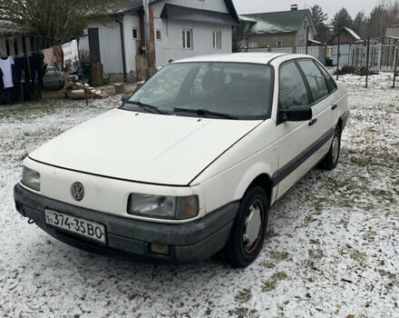 Белый Фольксваген Пассат, объемом двигателя 1.8 л и пробегом 415 тыс. км за 1400 $, фото 1 на Automoto.ua