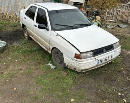 Белый Фольксваген Пассат, объемом двигателя 1.9 л и пробегом 123 тыс. км за 287 $, фото 1 на Automoto.ua