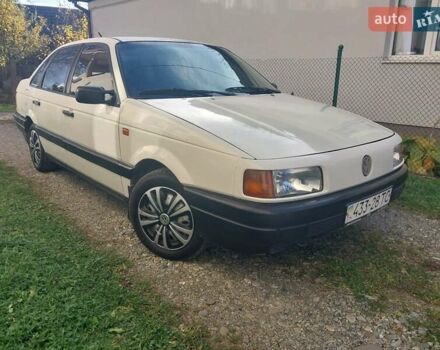 Белый Фольксваген Пассат, объемом двигателя 1.8 л и пробегом 279 тыс. км за 1299 $, фото 1 на Automoto.ua