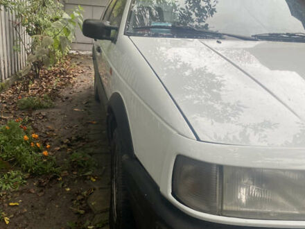 Фольксваген Пассат 1993 в Тараще на Automoto.ua Белый Фольксваген Пассат, объемом двигателя 2 л и пробегом 436 тыс. км за 2500 $, фото 1 на Automoto.ua
