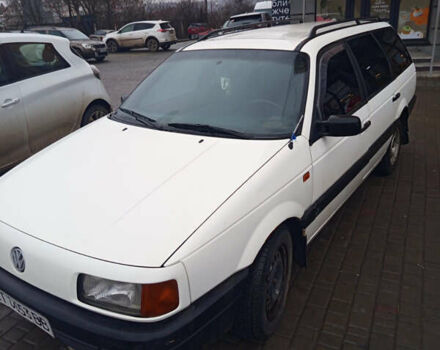 Белый Фольксваген Пассат, объемом двигателя 1.8 л и пробегом 250 тыс. км за 1600 $, фото 1 на Automoto.ua